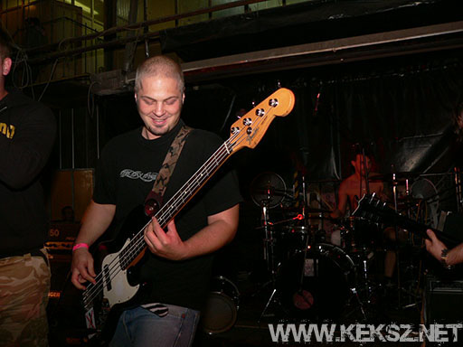 060831-1045-fallenintoashes.jpg