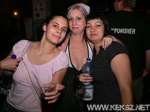 060902-1143-derkovbois.jpg