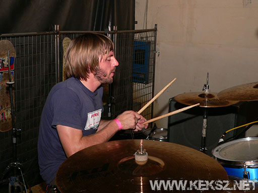 060902-1247-semmi_komoly.jpg