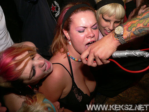 060902-1449-the_buttholes.jpg