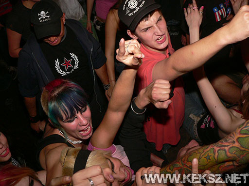 060902-1450-the_buttholes.jpg