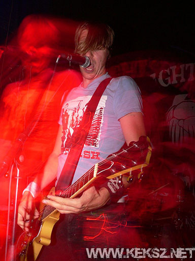 070709-1030-redlightsflash.jpg