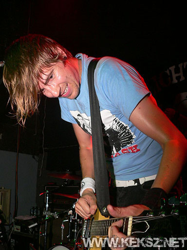 070709-1036-redlightsflash.jpg