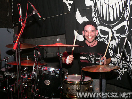 070709-1040-redlightsflash.jpg