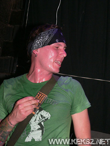 070709-1044-redlightsflash.jpg