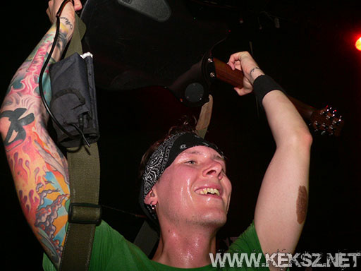 070709-1047-redlightsflash.jpg