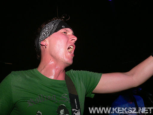 070709-1048-redlightsflash.jpg