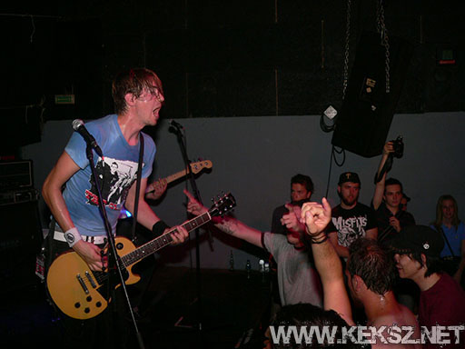 070709-1052-redlightsflash.jpg