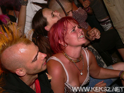 070714-1314-fegyelmezo_reszleg.jpg