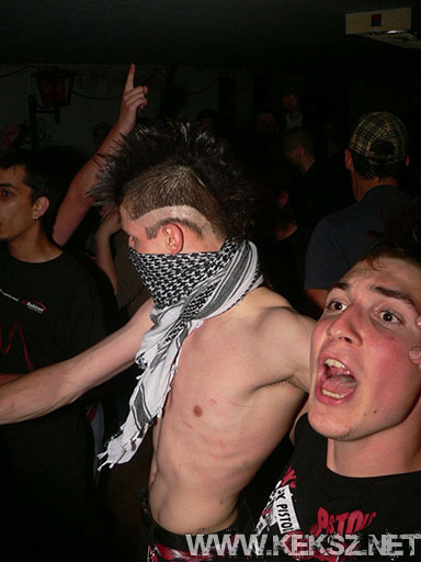 090417-1111-fegyelmezo_reszleg.jpg