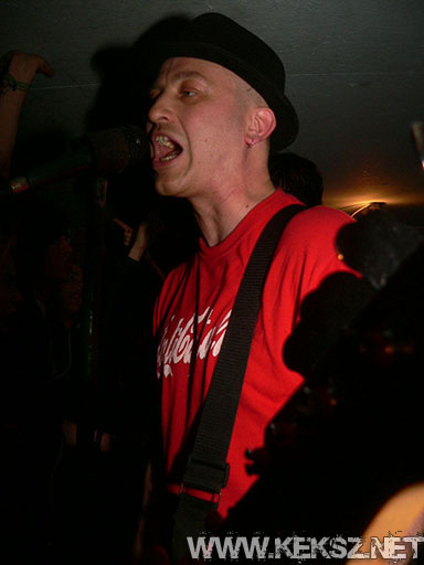 090417-1124-fegyelmezo_reszleg.jpg