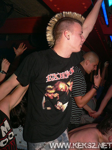 090515-1041-fegyelmezo_reszleg.jpg