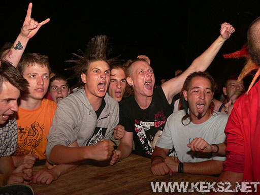 090717-1110-fegyelmezo_reszleg.jpg