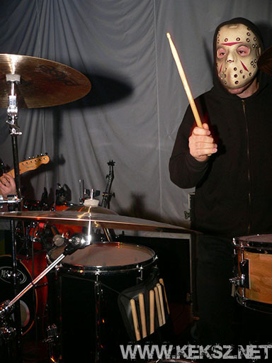 091226-1002-ati_edge_and_the_shadowbirds.jpg