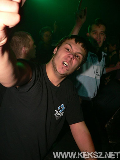 091226-1025-fegyelmezo_reszleg.jpg