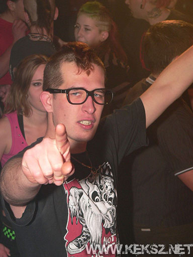 091226-1048-fegyelmezo_reszleg.jpg