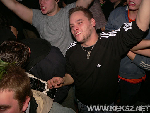 091226-1214-rozsaszin_pittbull.jpg