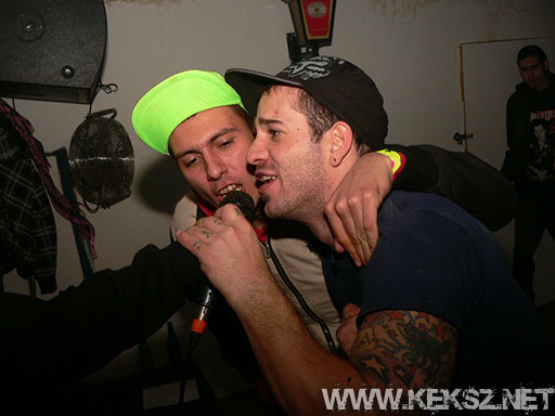 091230-1016-the_snobs.jpg