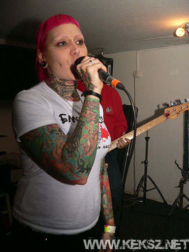 091230-1019-the_snobs.jpg