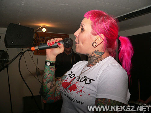 091230-1028-the_snobs.jpg