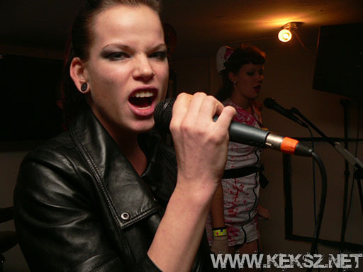 091230-1068-hellfreaks.jpg
