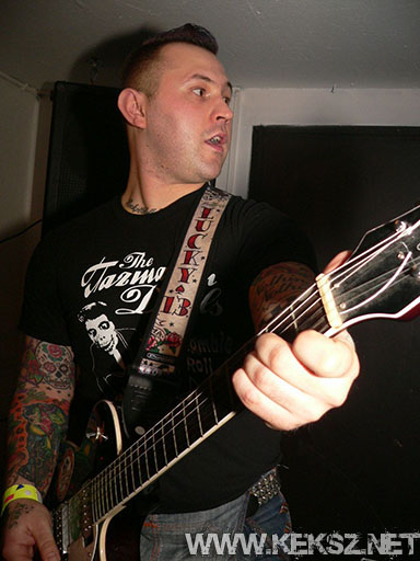 091230-1072-hellfreaks.jpg