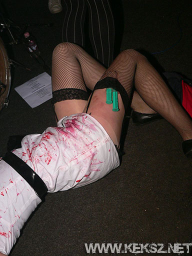 091230-1078-hellfreaks.jpg