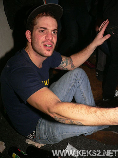 091230-1126-linx.jpg